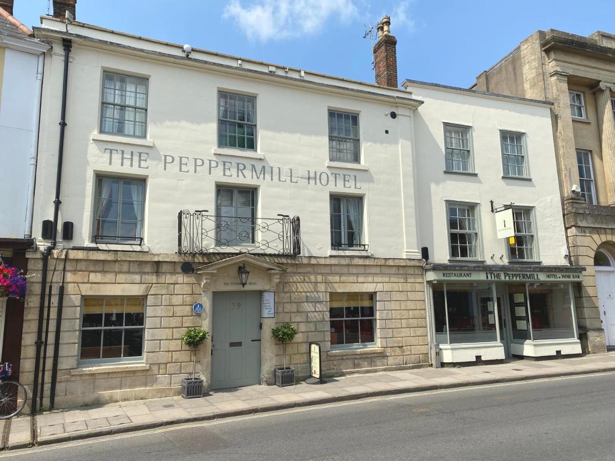 The Peppermill Town House Hotel & Restaurant ดิไวเซส ภายนอก รูปภาพ