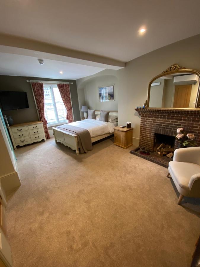 The Peppermill Town House Hotel & Restaurant ดิไวเซส ภายนอก รูปภาพ